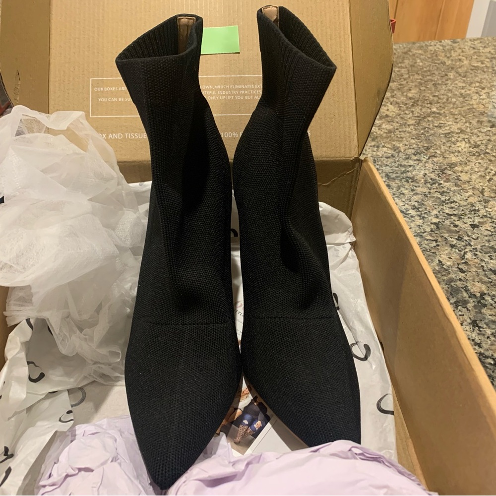Elegant Black Women's Boots